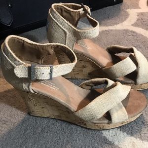 Toms raffia/suede/cork wedge sandals